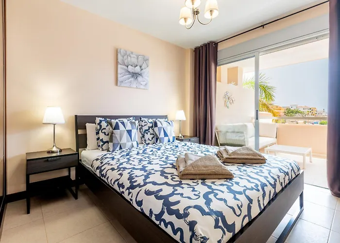 2 Cozy In Playa Paraiso Costa Adeje (Tenerife)